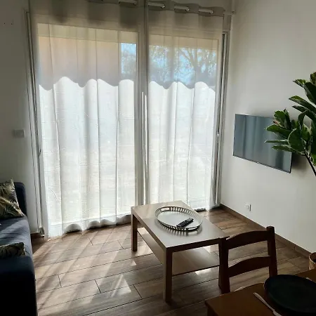 Maisonnette Avec Petite Foret Valréas Exterior foto