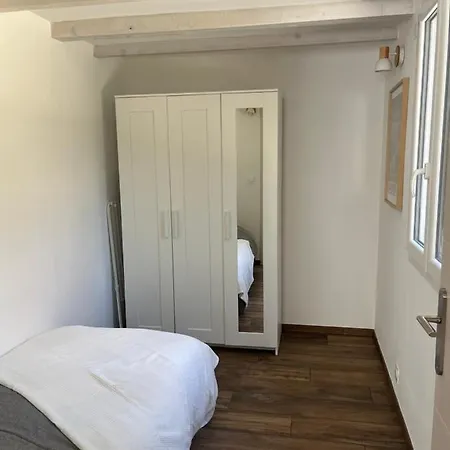 Maisonnette Avec Petite Foret Valréas Exterior foto