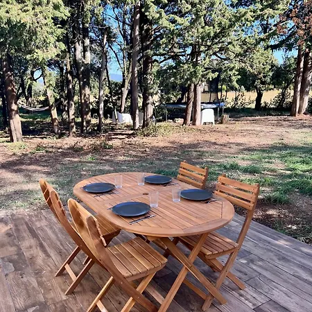 Maisonnette Avec Petite Foret Valréas Exterior foto